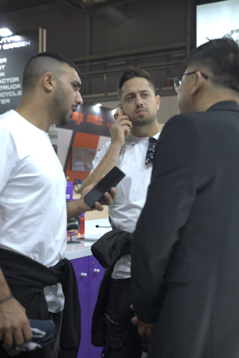 OHMIEX glänzt auf der EICMA Mailand 2025 OHMIEX glänzt auf der EICMA Mailand 2025